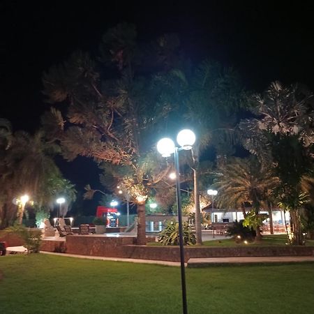 Parque Das Arvores Hospedagem E Eventos 바레투스 외부 사진